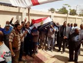 صور.. مسيرات انتخابية فى حلوان والتبين والمئات يصطفون أمام اللجان 