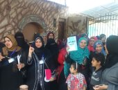 صور.. توافد السيدات أمام اللجان الانتخابية بقليوب وشبين القناطر