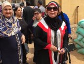 صور.. ناخبة مرتدية علم مصر بسوهاج: لن نترك بلدنا تقف وحدها