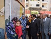 صور.. محافظ الغربية ورئيس مدينة السنطة يتفقدان اللجان الانتخابية