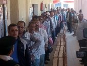 صور.. طوابير الناخبين بالوادى الجديد تستمر لليوم الثانى فى الانتخابات