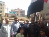 صور.. سيارات كهرباء بلبيس تجوب الشوارع لحث المواطنين على المشاركة بالانتخابات