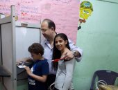 وليد العطار مدير شئون اللاعبين باتحاد الكرة يدلى بصوته فى انتخابات الرئاسة