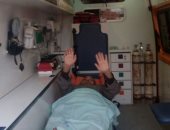 صور.. إسعاف الشرقية تنقل 4 مرضى للجان الانتخابية للإدلاء بصوتهم