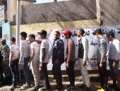 فيديو.. مسن للشباب: "انزل ابنى بلدك بدل القعدة على القهوة‎"