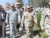 فيديو وصور.. مساعد رئيس أركان حرب القوات المسلحة يتفقد لجان انتخابات القنطرة غرب