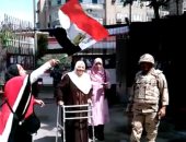 فيديو.. زغاريد بلجان معهد فتيات مصر الجديدة وسيدات يرددن "يا حبيبتى يا مصر"