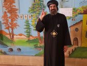 أسقف عام شبرا يدلى بصوته فى انتخابات الرئاسة