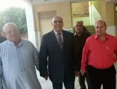 رئيس مدينة زفتى يتفقد اللجان الانتخابية لتوفير الخدمات للناخبين