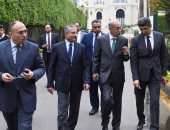 صور.. رئيس الوزراء يرأس غرفة عمليات الحكومة فى ثالث أيام الانتخابات الرئاسية