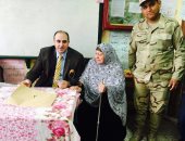 صور.. إقبال كثيف من الناخبين فى الجمالية قبل غلق باب التصويت