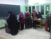 استمرار توافد الناخبين فى لجان المعادى الفرعية رغم سوء الأحوال الجوية