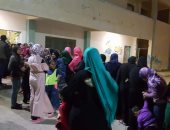 صور.. إقبال كثيف من السيدات بالسويس للتصويت فى الساعة الأخيرة للانتخابات 