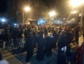 صور.. المئات من السيدات حول لجان الاقتراع بالبرلس