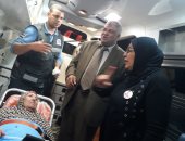 صور.. والدة زوجة الشهيد عادل رجائى تدلى بصوتها داخل سيارة إسعاف بالزيتون