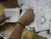 مؤشرات أولية.. 1449 صوتا للسيسي مقابل 32 لموسى فى لجنة 5 بالقاهرة الجديدة (صور)