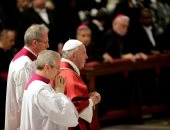 صور وفيديو.. البابا فرانسيس يترأس قداس الجمعة العظيمة فى الفاتيكان