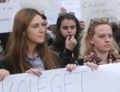 صور.. تجدد الاحتجاجات فى كوسوفو بعد اعتقال 6 معلمين أتراك لصلتهم بـ"جولن"  