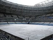 كأس العالم 2018.. تغطية ملعب سامارا بعد تركيب الأرضية بـ"النجيل"