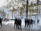 الشرطة الفرنسية تعتقل مئة شخص بعد أعمال شغب فى احتفالات الهالوين
