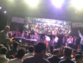 فيديو.. الآلاف يحتفلون بفوز السيسى على نغمات الأغانى الوطنية بميدان روكسى