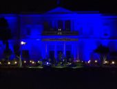 إضاءة مبنى وزارة التعليم باللون الأزرق تضامنًا مع اليوم العالمى للتوحد (صور)