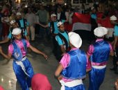 أهالى السويس يحتفلون بفوز الرئيس السيسي بفترة رئاسية جديدة على أنغام السمسمية