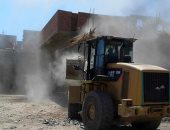 صور.. إزالة 44 حالة تعد على الاراضى الزراعية بمركزى جرجا وطما فى سوهاج