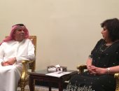 وزيرة الثقافة تلتقى أمين عام الهيئة العربية للمسرح بشرم الشيخ