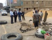 صور.. إصلاح خطوط المياه والصرف الصحى بدسوق فى كفر الشيخ