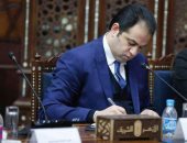 مستشار شيخ الأزهر ينعى وفاة طالب صدمته سيارة أمام الجامعة 