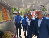 محافظ الوادى الجديد يتفقد نماذج متنقلة للبيع ويوجه بتفعيل دور النقابات العمالية