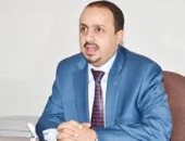 وزير الإعلام اليمنى يحذر الحوثيين من منع تداول وحيازة العملة الوطنية