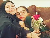 شيريهان تنشر صورة مع شقيقتها جيهان على "إانستجرام": "من بعد أمى هى أمى"