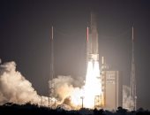 "سبيس إكس" تطلق صاروخا جديدا معدا لنقل مركبات مأهولة مستقبلا