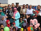 مدير أمن الإسماعيلية يشارك الأيتام فرحتهم بالاحتفال بيوم اليتيم