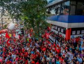 صور.. تجدد الاحتجاجات فى البرازيل بعد إصدار مذكرة اعتقال بحق "دا سيلفا"