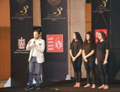 صور.. عصام السيد يمنح "نساء تحت الاحتلال" شهادة مشاركة بمهرجان شرم الشيخ