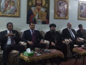 محافظ أسيوط و مدير الأمن يقدمان التهنئة بعيد القيامة للأقباط في الكنائس