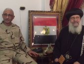 فيديو وصور.. قائد الجيش الثانى يهنئ أقباط شمال سيناء بعيد القيامة المجيد