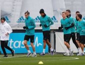 ريال مدريد يبدأ استعداداته للقاء يوفنتوس بدورى الأبطال بعد الديربى.. صور