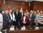 محافظ الدقهلية ورئيس جامعة المنوفية يزوران معهد الكبد القومى