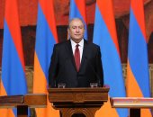 الرئيس الأرمنى يدعو  لانتخابات مبكرة وتسليم الحكم لحكومة وفاق وطنى