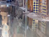 صور.. مياه المجارى تحاصر منازل أحد شوارع منطقة أبو شاهين بالمحلة 