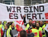 صور.. العاملون بمطارات ألمانيا يواصلون الإضراب للمطالبة بزيادة الأجور 