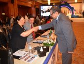 سعفان يقدم التعازى لوفد الجزائر بمؤتمر "العمل العربى" فى ضحايا الطائرة المنكوبة