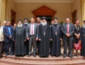 صور.. رئيس جامعة بنى سويف يزور مطرانية المحافظة للتهنئة بعيد القيامة