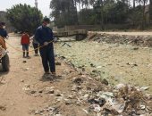 شكوى من تراكم القمامة بترعة مدينة القرين فى الشرقية