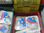 صور.. تموين الأقصر تضبط 12 مخالفة بسلع ودهانات منتهية الصلاحية بالأسواق