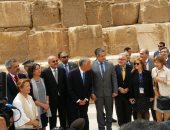 صور.. رئيس البرتغال يزور الأهرامات وبصحبته وزير الأثار 